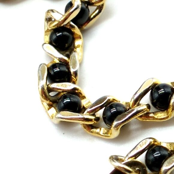 AVON Bracelet CAPTURED TREASURES Gold-tone Curb Link Faux Black Onyx Beaded Acce - Picture 9 of 12